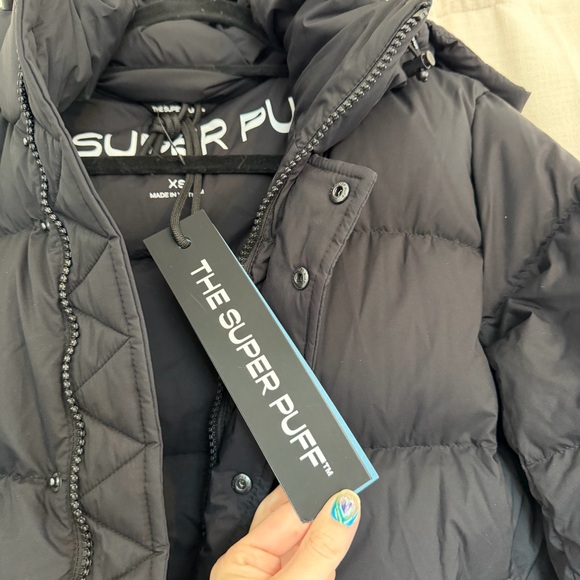 Aritzia Superpuff Short Puffer Jacket - Picture 3 of 3